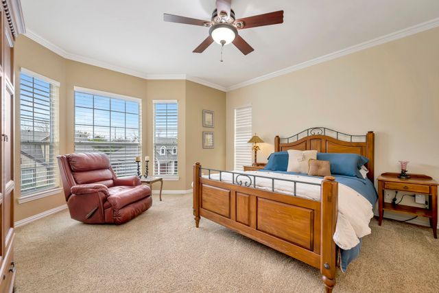 802 Little Cub Way, Euless, TX 76039