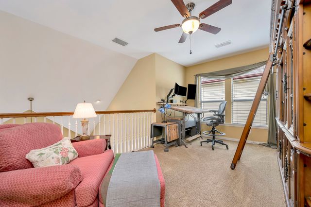 802 Little Cub Way, Euless, TX 76039