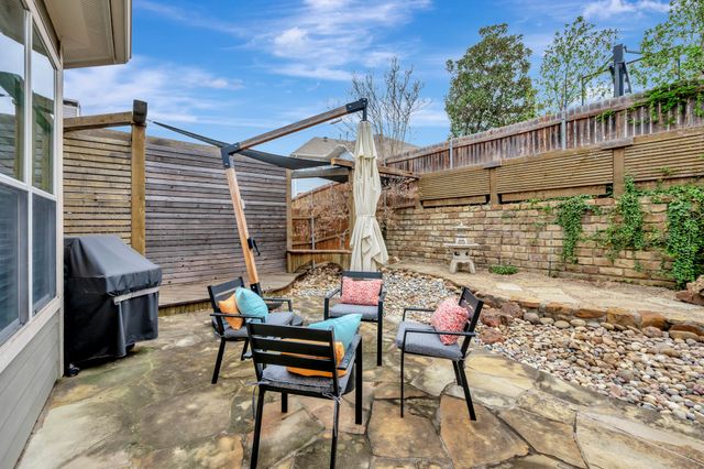 802 Little Cub Way, Euless, TX 76039