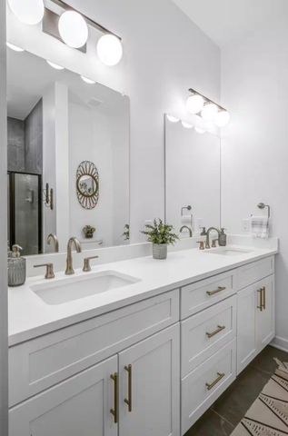 738 Douglas Ave Unit 8, Nashville, TN 37207