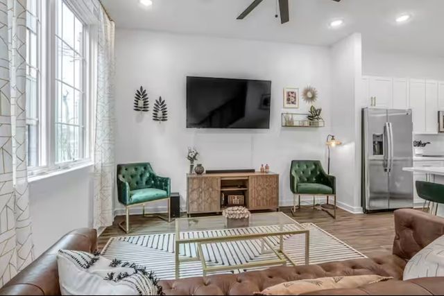 738 Douglas Ave Unit 8, Nashville, TN 37207