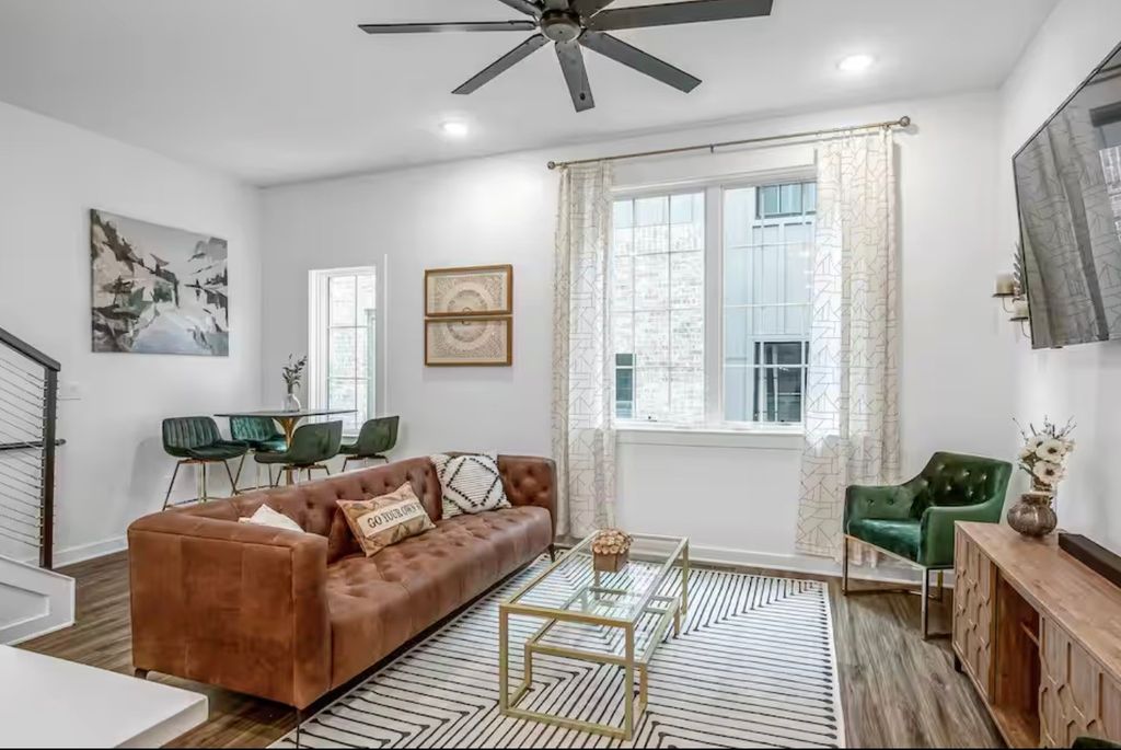 738 Douglas Ave Unit 8, Nashville, TN 37207