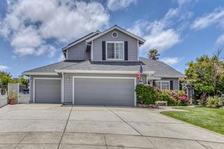 11 Newington Circle, Salinas, CA 93906
