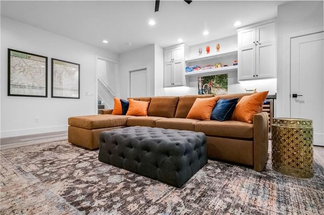 6 Upton Lane, Bella Vista, AR 72714