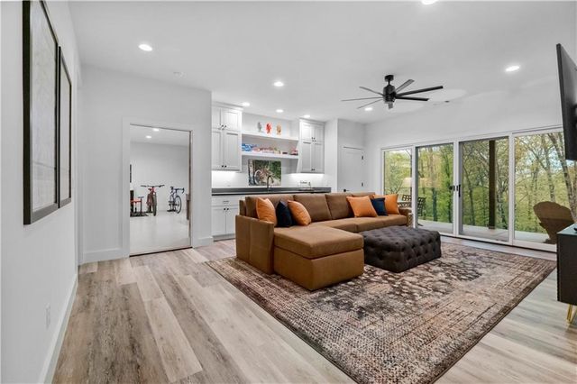 6 Upton Lane, Bella Vista, AR 72714