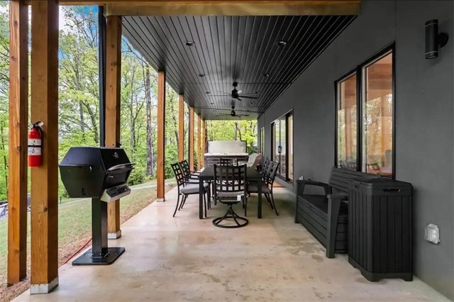 6 Upton Lane, Bella Vista, AR 72714