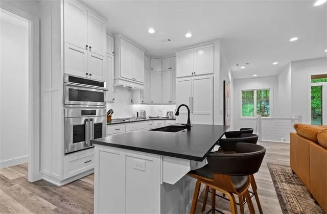 6 Upton Lane, Bella Vista, AR 72714