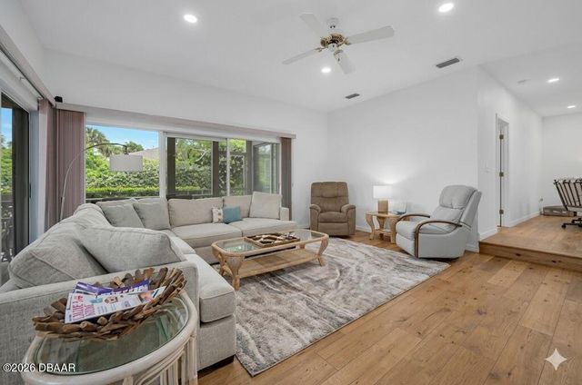 41 Magnolia Drive S, Ormond Beach, FL 32174