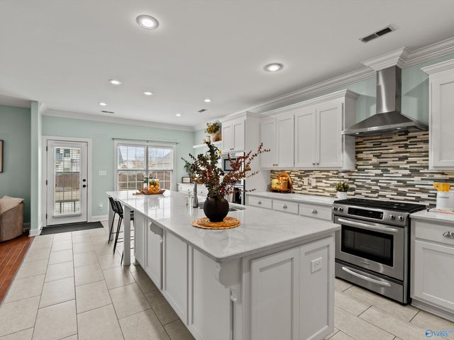 6711 Station View Drive, Owens Cross Roads, AL 35763