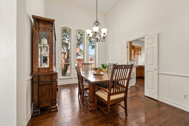 2736 Woodbridge Drive, Hurst, TX 76054