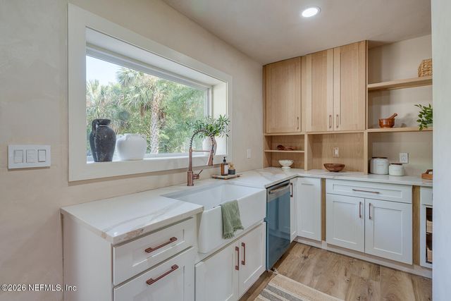 2346 JOSE Circle S, Jacksonville, FL 32217
