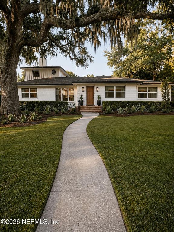 2346 JOSE Circle S, Jacksonville, FL 32217