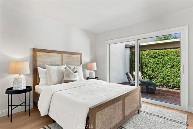 52 Acacia Tree Lane, Irvine, CA 92612