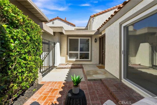 52 Acacia Tree Lane, Irvine, CA 92612