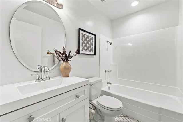52 Acacia Tree Lane, Irvine, CA 92612