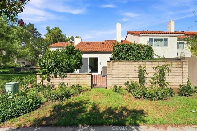 52 Acacia Tree Lane, Irvine, CA 92612