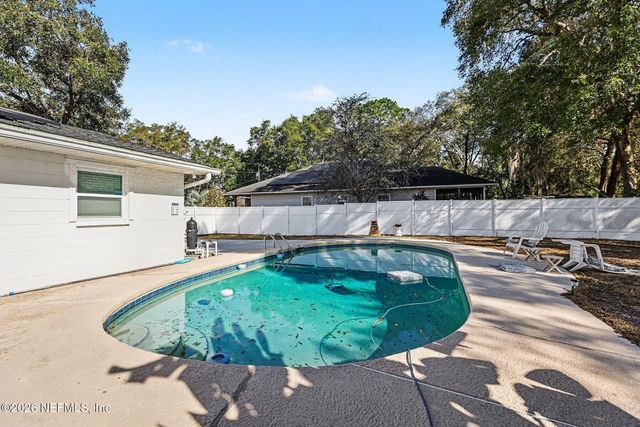 655 SW POINTVIEW Road, Keystone Heights, FL 32656