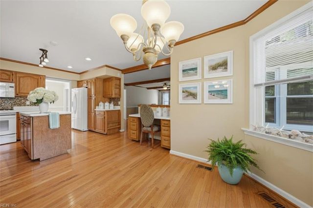 508 Las Gaviotas BLVD, Chesapeake, VA 23322