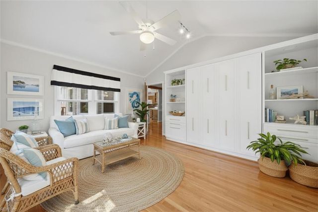 508 Las Gaviotas BLVD, Chesapeake, VA 23322