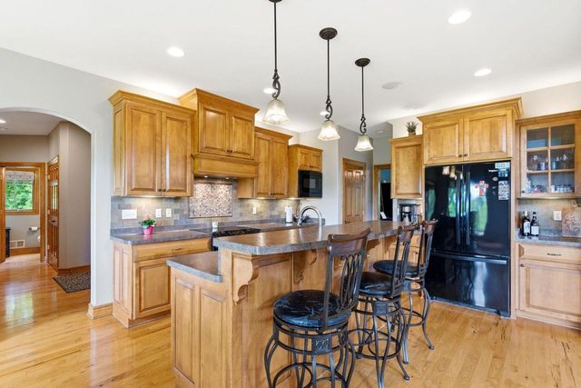 439 Pineview COURT N, Colgate, WI 53017