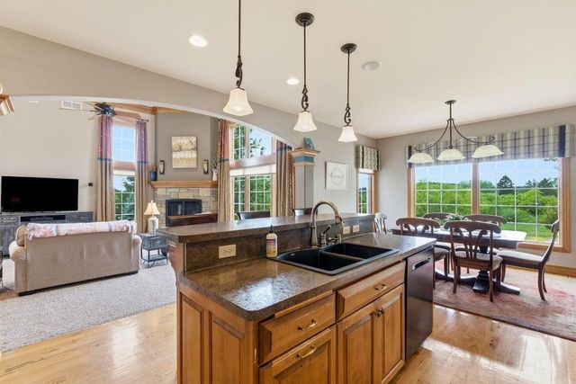 439 Pineview COURT N, Colgate, WI 53017