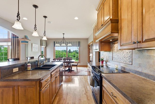 439 Pineview COURT N, Colgate, WI 53017