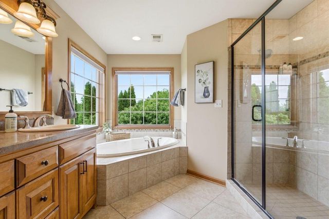 439 Pineview COURT N, Colgate, WI 53017