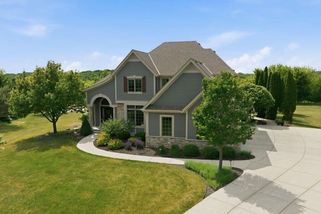 439 Pineview COURT N, Colgate, WI 53017
