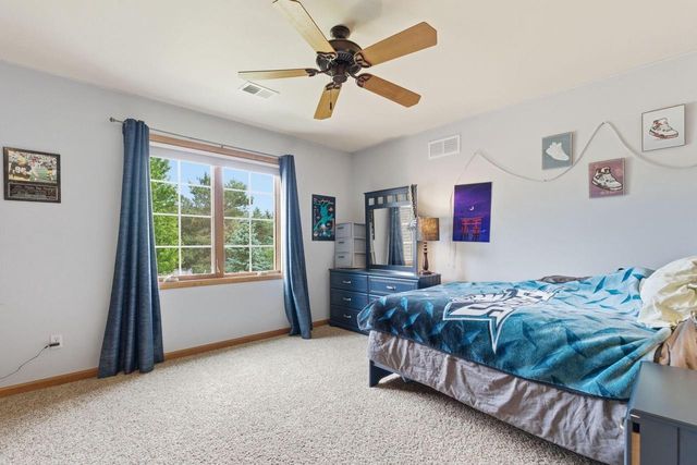 439 Pineview COURT N, Colgate, WI 53017