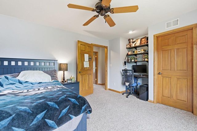 439 Pineview COURT N, Colgate, WI 53017