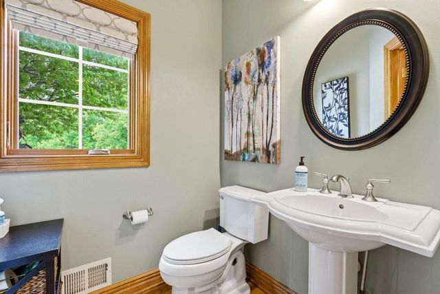 439 Pineview COURT N, Colgate, WI 53017