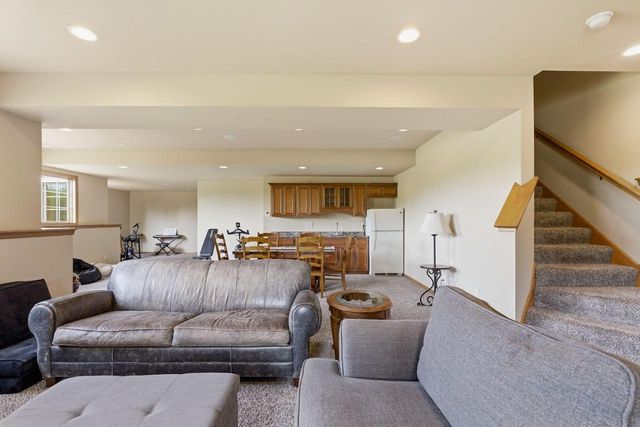 439 Pineview COURT N, Colgate, WI 53017