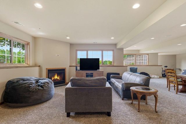 439 Pineview COURT N, Colgate, WI 53017