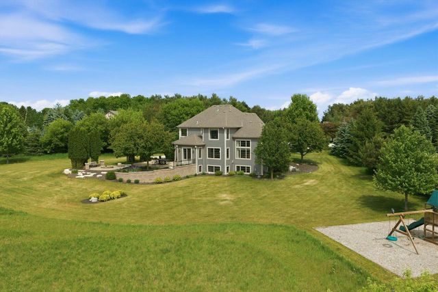 439 Pineview COURT N, Colgate, WI 53017