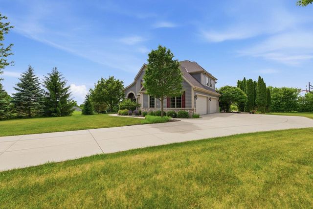 439 Pineview COURT N, Colgate, WI 53017