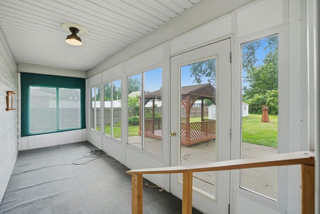 402 Bruce Avenue, Milan, IL 61264