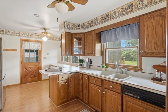 402 Bruce Avenue, Milan, IL 61264