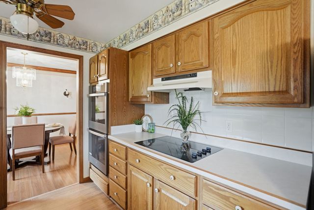 402 Bruce Avenue, Milan, IL 61264