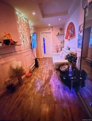 40-32 149th Place 2FL, Flushing, NY 11354