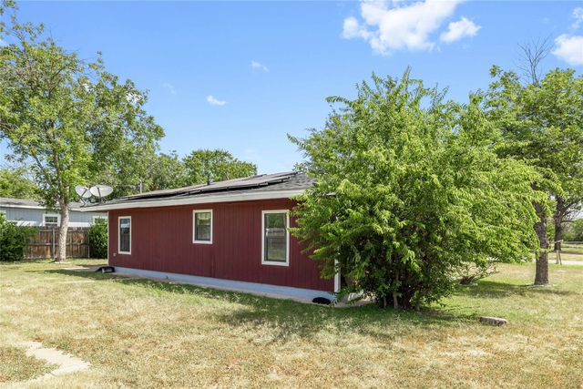 2411 Belmeade Avenue, Brownwood, TX 76801