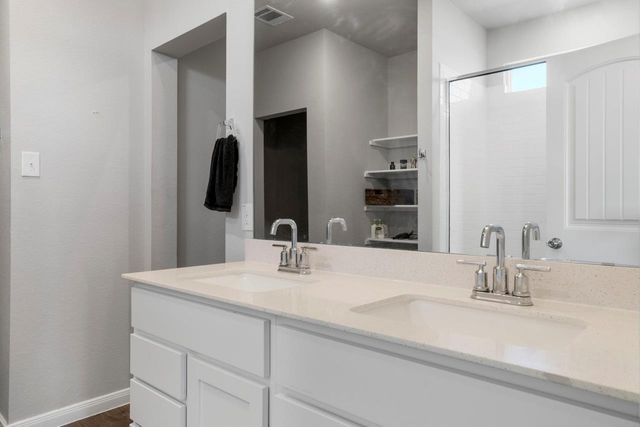 212 Apache Plum DR, Kyle, TX 78640