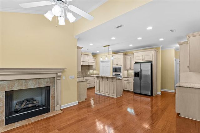 623 Prestwick Dr, Dothan, AL 36305