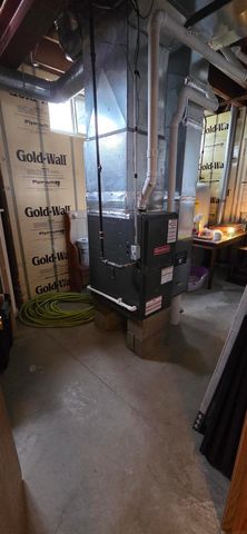 302 1st Street, Parkersburg, IA 50665