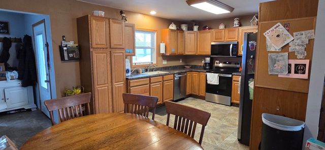 302 1st Street, Parkersburg, IA 50665