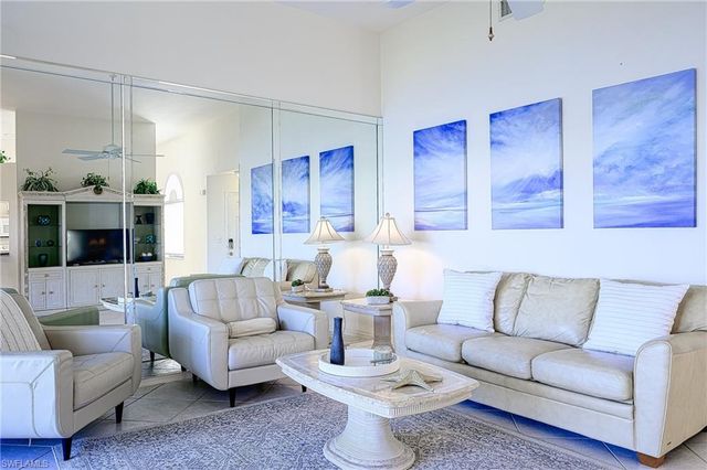 613 BEACHWALK CIR J, Naples, FL 34108