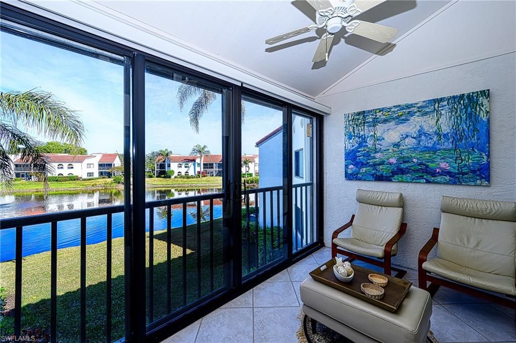 613 BEACHWALK CIR J, Naples, FL 34108