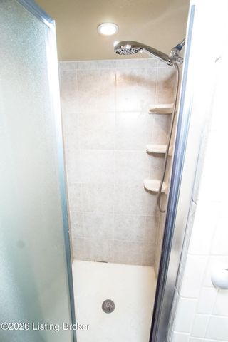 1203 Larue Ave, Louisville, KY 40213