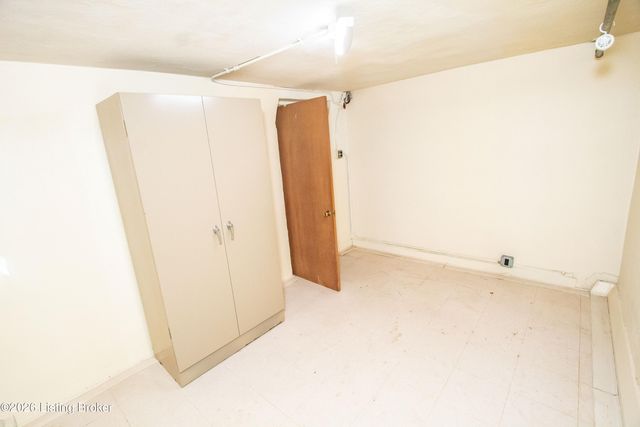 1203 Larue Ave, Louisville, KY 40213