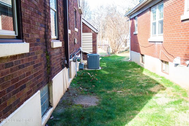 1203 Larue Ave, Louisville, KY 40213