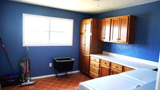 7005 Co Rd D, Texhoma, TX 73949